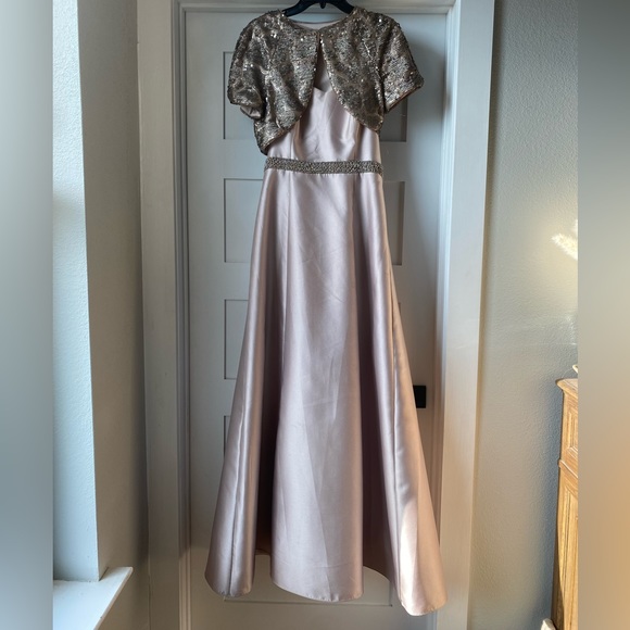 Formal Gown with Jacket - Picture 6 of 15